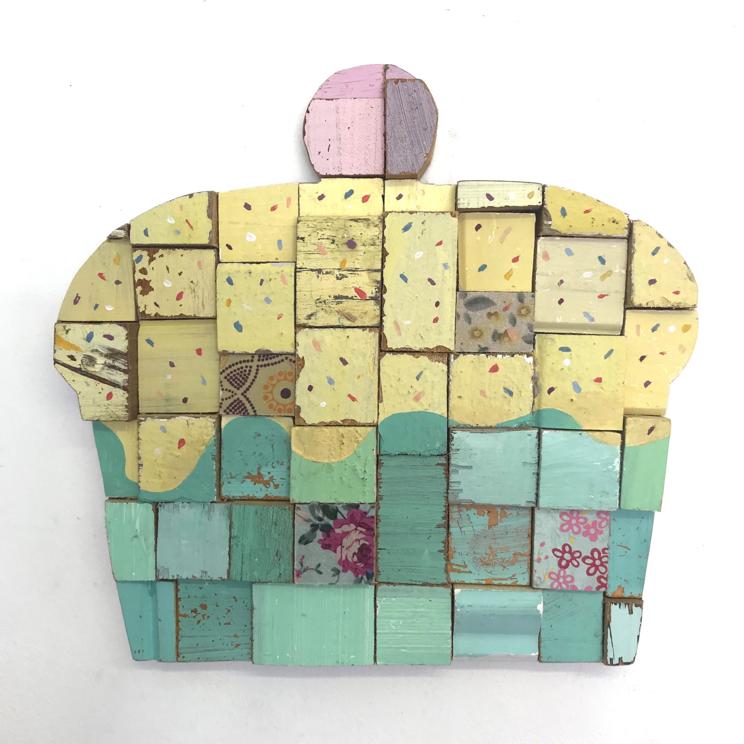 Cupcake_Mint_Pale Yellow